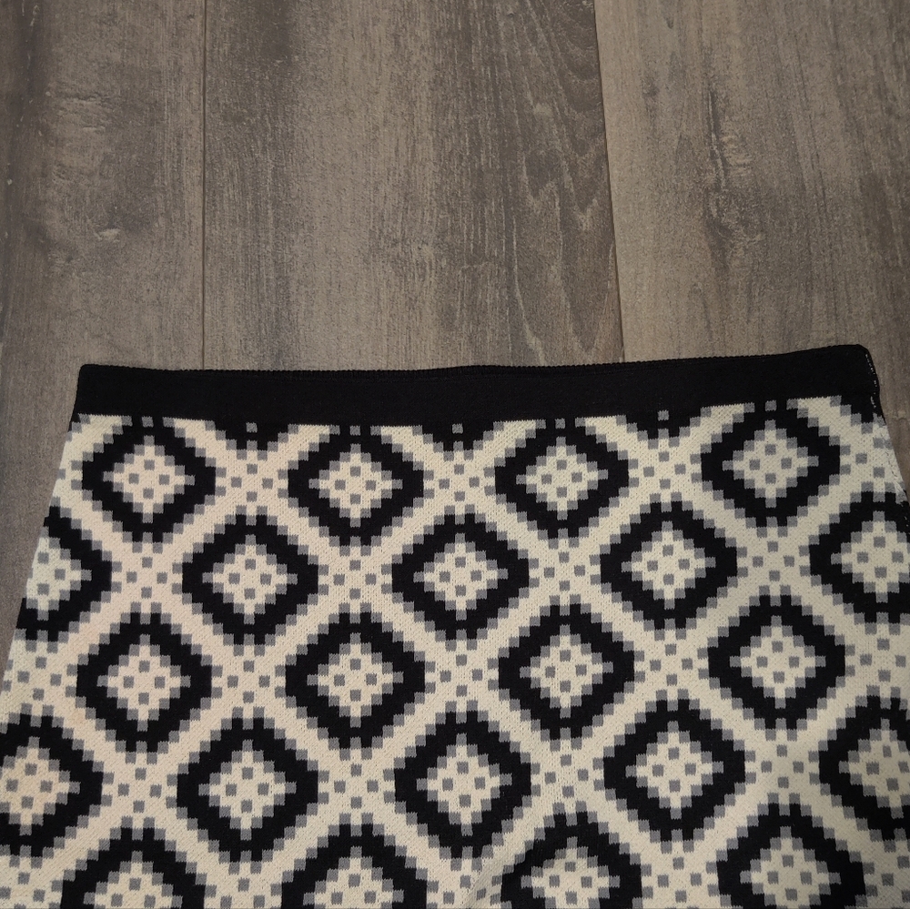 Rachel Rachel Roy Geometric Knit Skirt - Picture 4 of 4